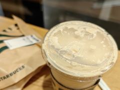 -星巴克(上海虹桥新天地二店)