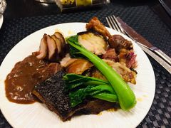 炭烤猪颈肉-南昌绿地华邑酒店·鲜艳全日餐厅