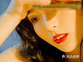 金鱼少女写真|金鱼只有七秒钟的记忆，你会不会永远记得我