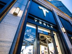 -TESLA 特斯拉(上海太古汇体验店)