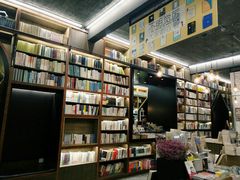 -晓风书屋(大学路店)