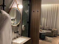 -舍居智能酒店(深圳宝安翻身地铁站店)