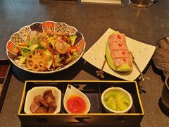 -铭牛烧肉·和牛海鲜自助(高新月牙湖店)