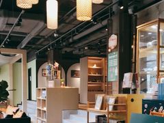 -光海书局(南京东路第一百货店)