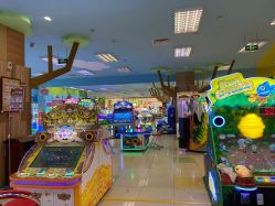 -莫莉幻想儿童乐园(武汉金银潭永旺店)