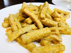 -几个木匠匠人厨房