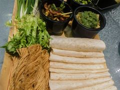 -德彪酒馆围炉串串