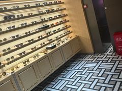 -茂昌眼镜(南京东路店)