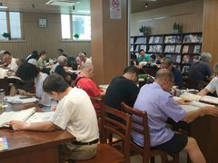 -漕河泾街道图书馆(漕河泾社区文化活动中心店)