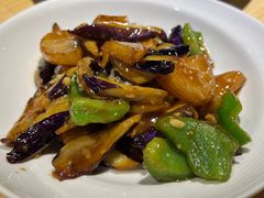 -关东小磨东北菜(上海长风大悦城店)
