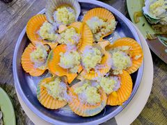 粉丝蒸扇贝-贞姨美食·老字号海鲜大排档