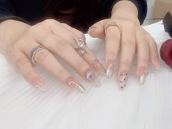 -芊冉•美甲美睫纹绣