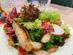 鸡腿排藜麦沙拉-遇见西木美式餐厅(体育路店)