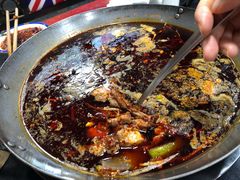 麻辣火锅兔-赞花婆鲜兔辣卤火锅