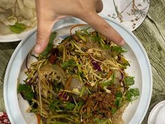 -红岩美食坊(伊春市伊春区)