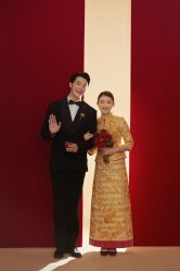 -喜爱高定婚纱摄影