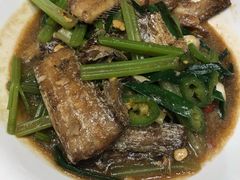 豆酱煮带鱼-稻香酒家·33年老字号·港式粤菜(富邦中心店)