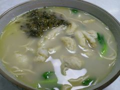 -明呈黄鱼面馆(斜土路店)