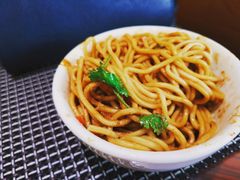 -武汉光谷广场杨家湾地铁站怡程酒店