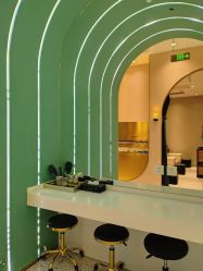 -悦指间美甲美睫美肤