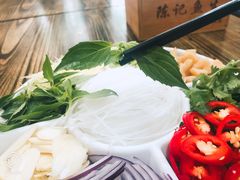 九层塔-官塘陈记鱼生·潮汕砂锅粥·牛肉火锅(潮枫路总店)