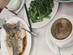 -五谷芳乳鸽王(海景店)