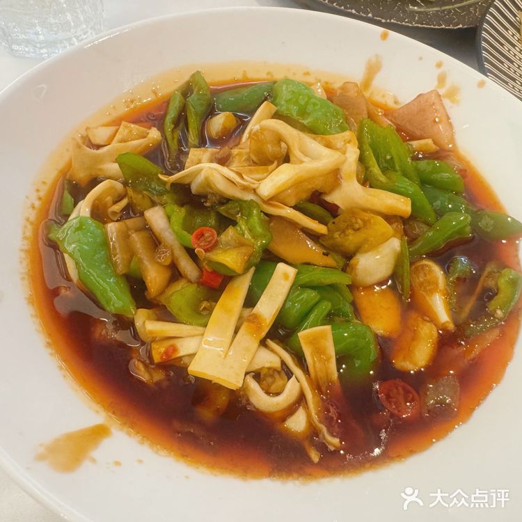 😻被这家猫咪主题餐厅辣哭,但我还想再来!