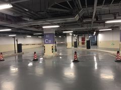 -上海来福士广场-停车场