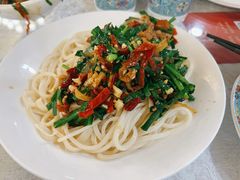 -汗腾格里·风味餐厅(新疆驻京办店)
