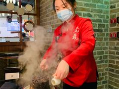腊肉蜂窝煤-局气 烤鸭·北京菜(光华路店)