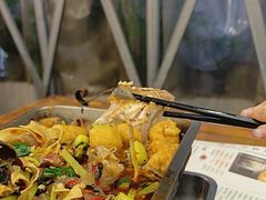 -后街佬·炭火鲜鱼杂(南城店)