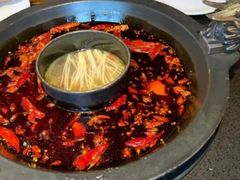 菌汤鸳鸯锅-铜人李火锅(西大街店)