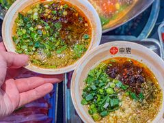 -由衷贵州酸汤牛肉火锅(新桥店)