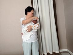-爱贝尔高端月嫂(母婴护理)