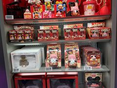 -泡泡玛特POPMART(上海环贸iapm商场店)