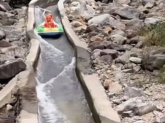 -安吉龙王山峡谷漂流