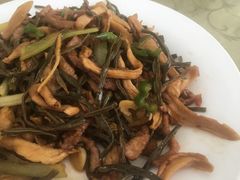 -老菜馆(滨江大道东段店)