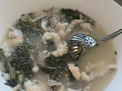 -严记小天府酸菜鱼(西四路店)