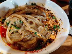 -万记麻辣烫国展总店