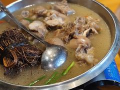 -头上红煨盐鸡·非遗院子餐厅
