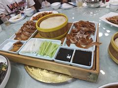 -六和聚传统烤鸭.天津菜(和平店)