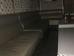 -悦汇商务会所KTV夜总会(松江店)