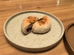 玫瑰鲜花饼-山茶云南菜(永安里店)
