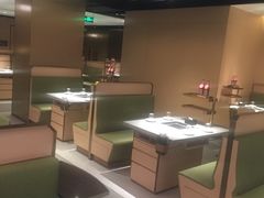 卡座-海底捞火锅(八佰伴店)