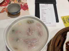 老西关皮蛋瘦肉粥-虾饺妹·酒家(金碧店)
