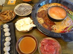 -黄潇洒老火锅(九眼桥宏济巷店)