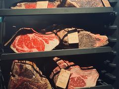 -MONICH牛排融合餐厅(和义大道购物中心店)