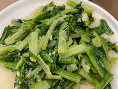 -悦府东北私房菜·饺子王·铁锅炖(长白山万达店)