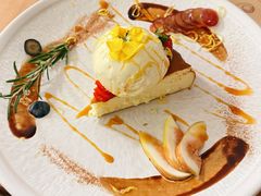 -Mark&Mars Restaurant