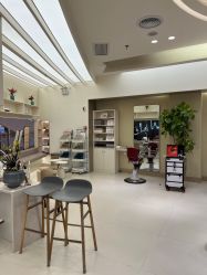 -Mentor Hair Salon